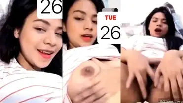 Skandal Dambie VCS Ngangkang Pamer Memek Becek poster